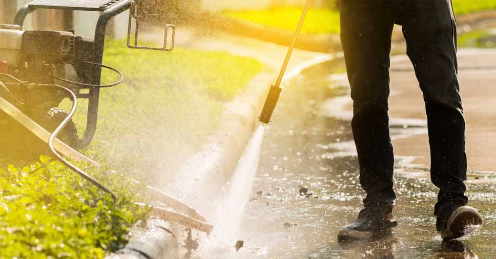 O que é (e o que não é) uma Lavadora de Alta Pressão Profissional